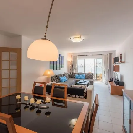 Beautiful 1 Bedroom With Stunning View Lejlighed Portimão