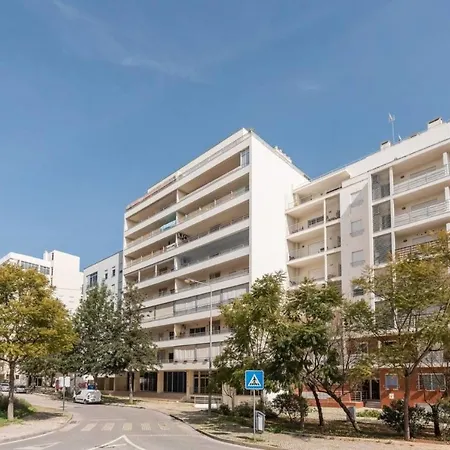 Apartment Beautiful 1 Bedroom With Stunning View